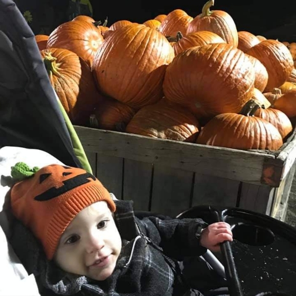 Knit Pumpkin Hat - Picture 6 of 7